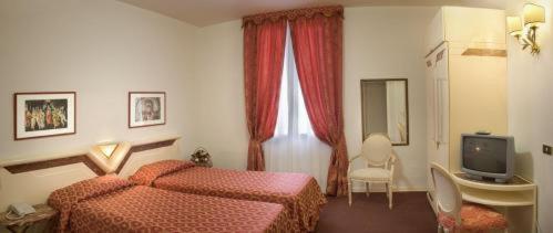 Hotel Metropole 蒙特卡蒂尼泰尔梅 客房 照片